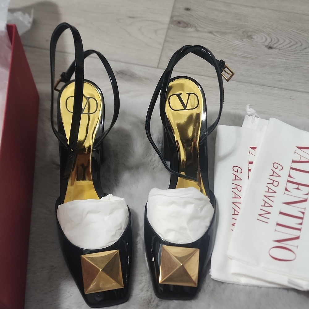 Valentino Garavani Heels